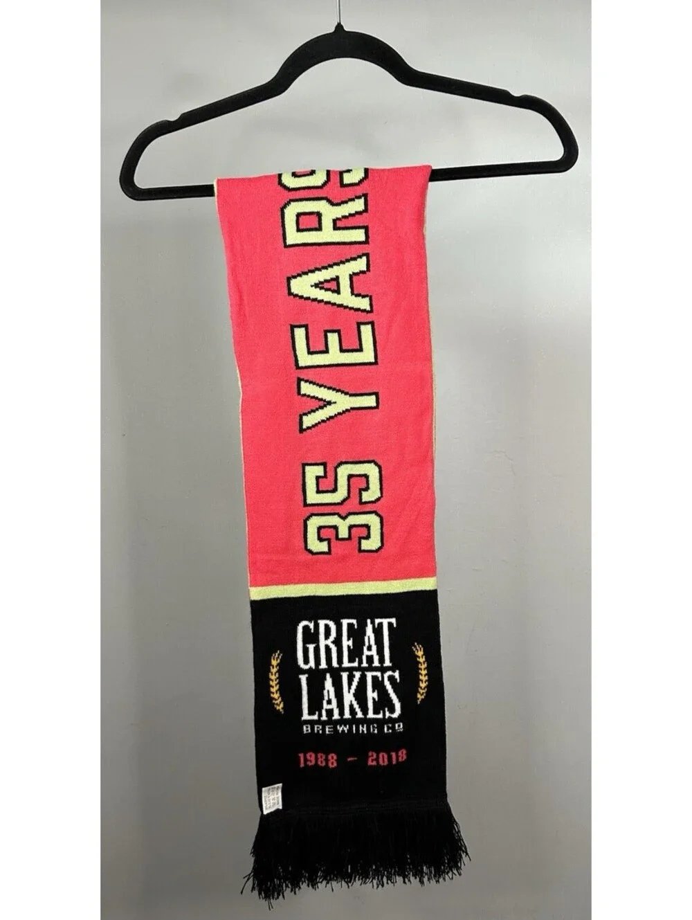 Great Lakes Brewing 1988-2018 Winking Lizard Tavern Scarf 35 Years